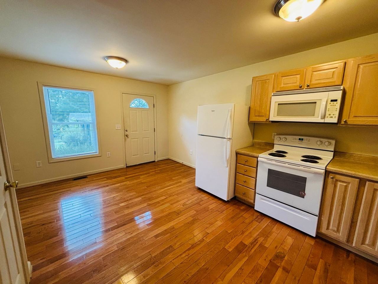 120AB - Turner Street Apts. DM - Photo 5 of 8