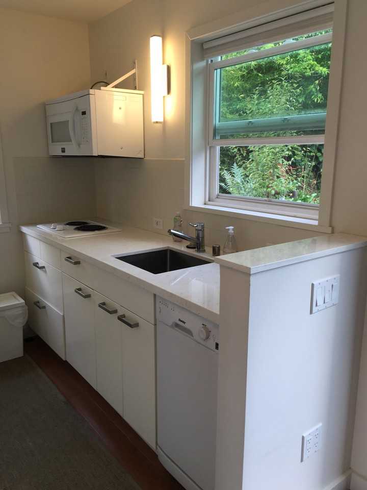 1831 Woolsey St #A - Photo 7 of 23