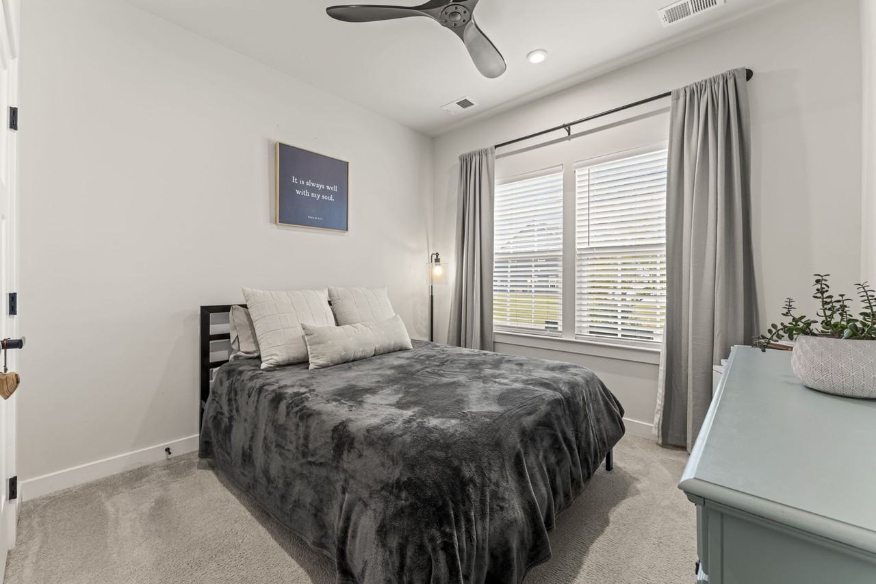 5095 Ives Ave #1 - Photo 7 of 32