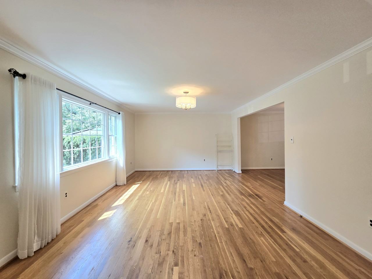 111 Tamarisk Ct #1 - Photo 3 of 50