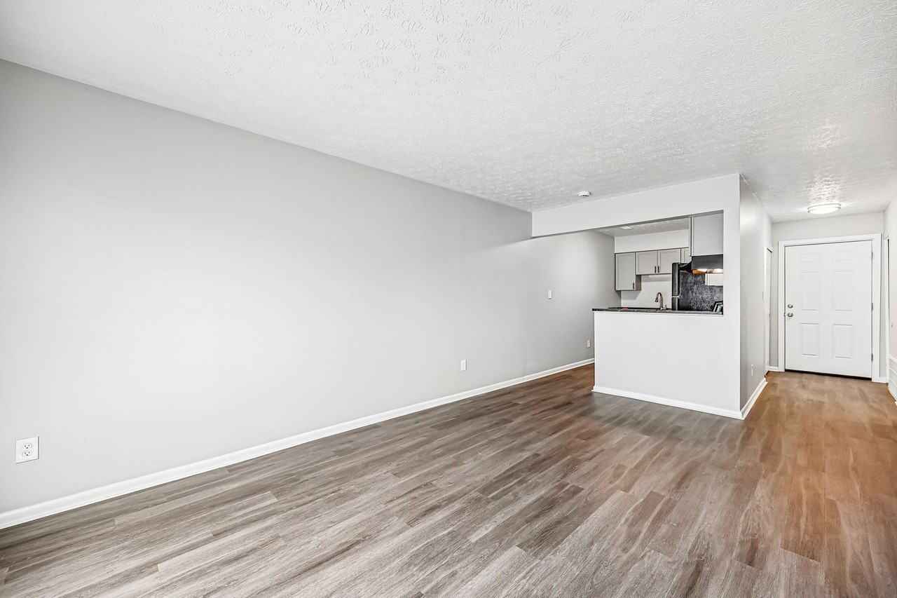 Summit Park Apartments - Photo 3 of 5