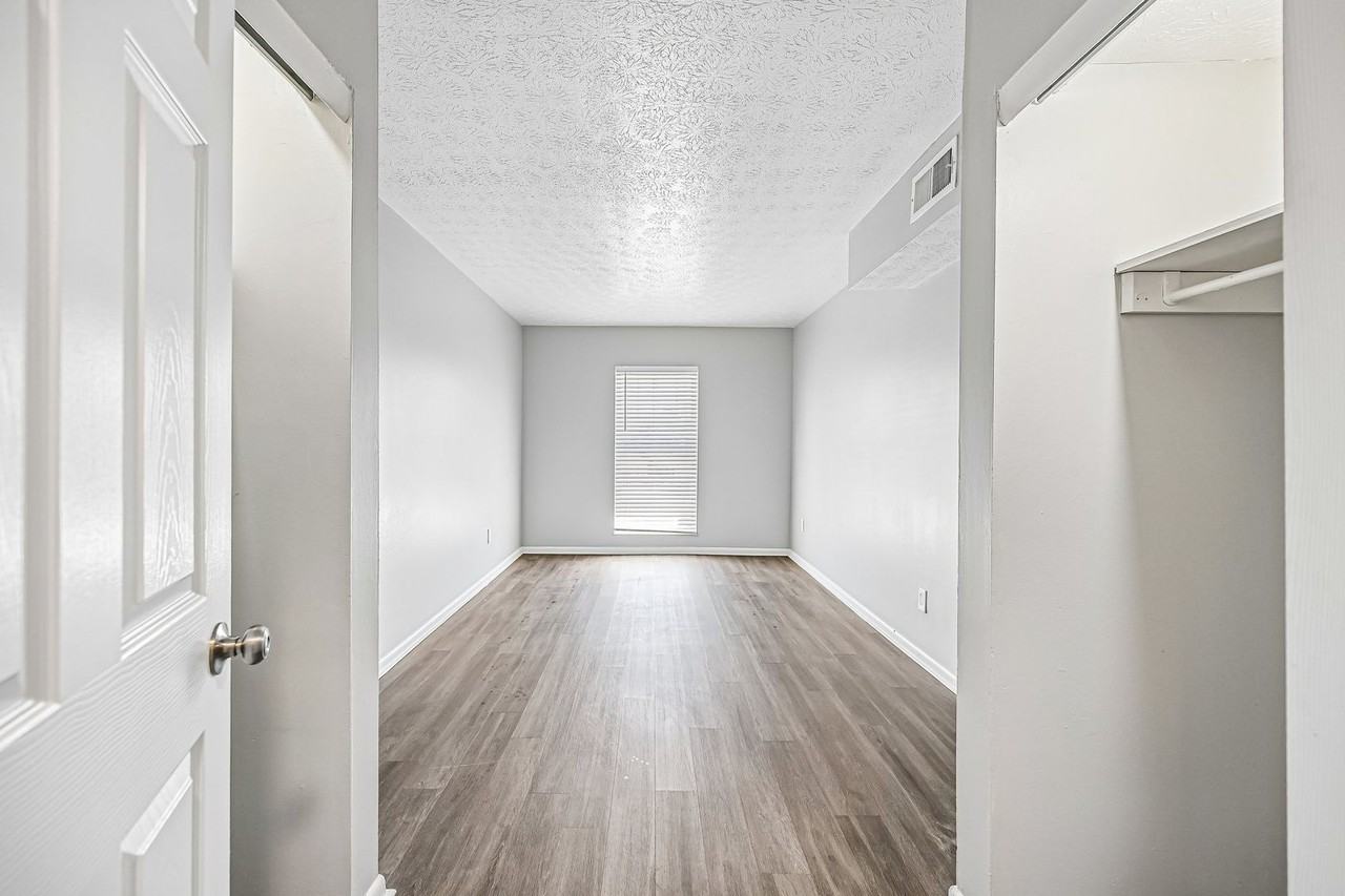 Summit Park Apartments - Photo 5 of 5