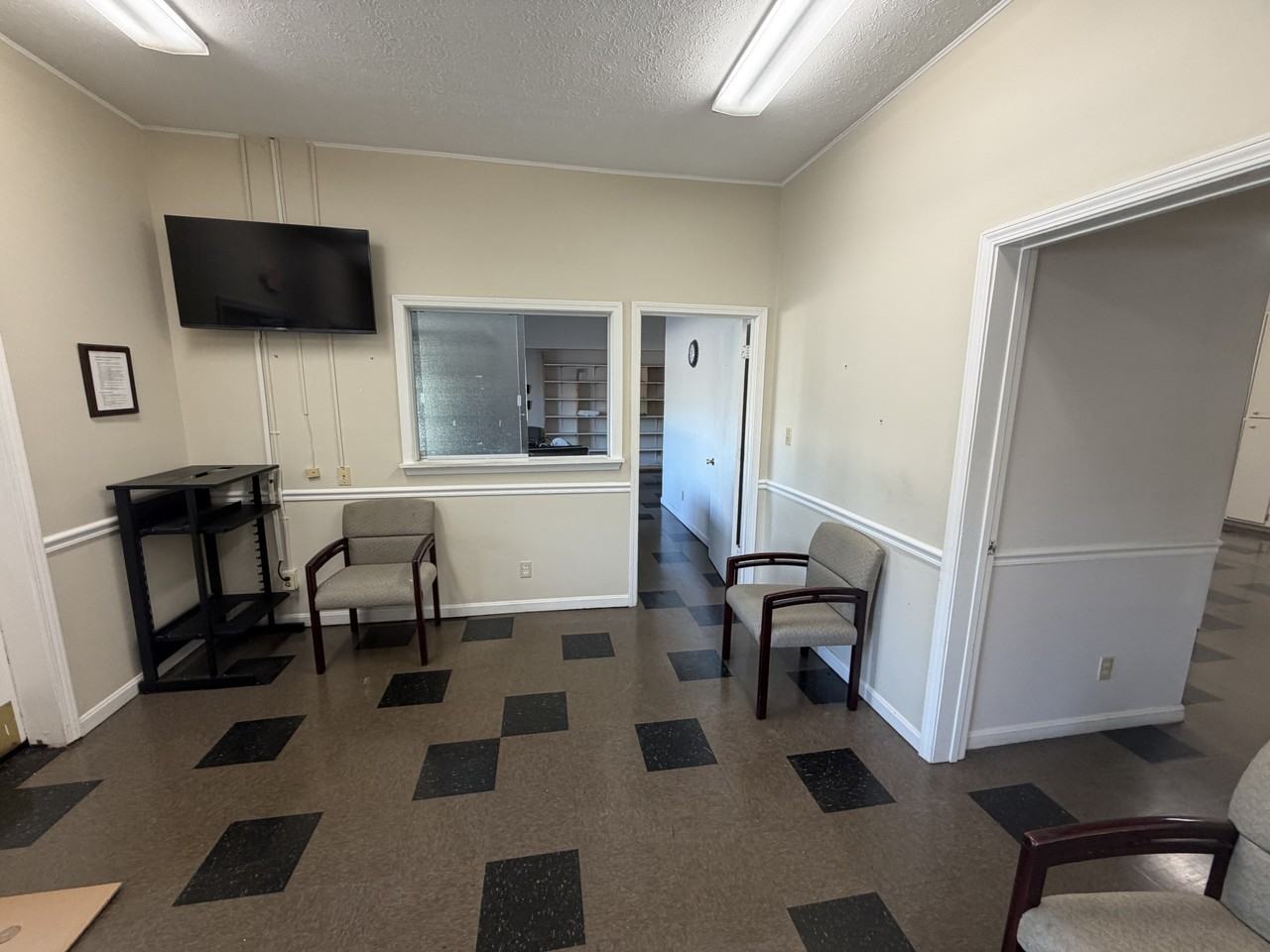 319 Cathedral Mnr #1 - Photo 2 of 22