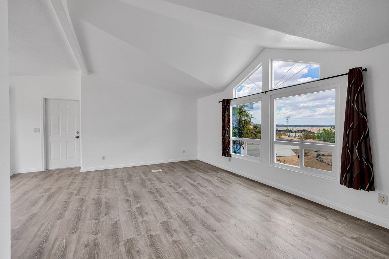 60377 Natoma Trl #1 - Photo 5 of 39