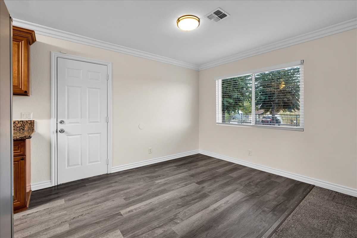 11074 Knobb Ave #1 - Photo 7 of 30