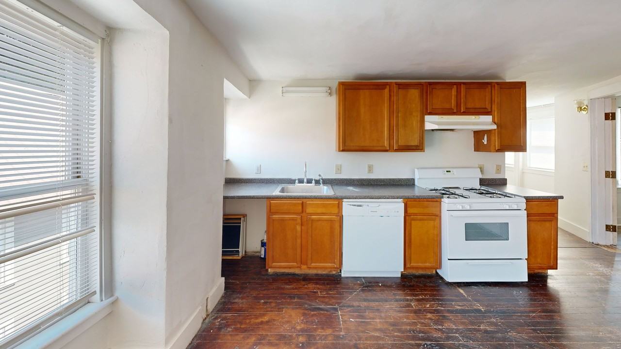120 Main St. - Photo 4 of 22