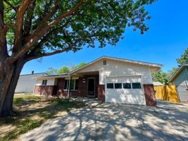 featured image of 1201 Ponderosa Dr