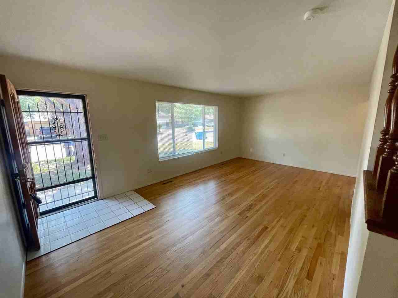 1201 Ponderosa Dr - Photo 3 of 31