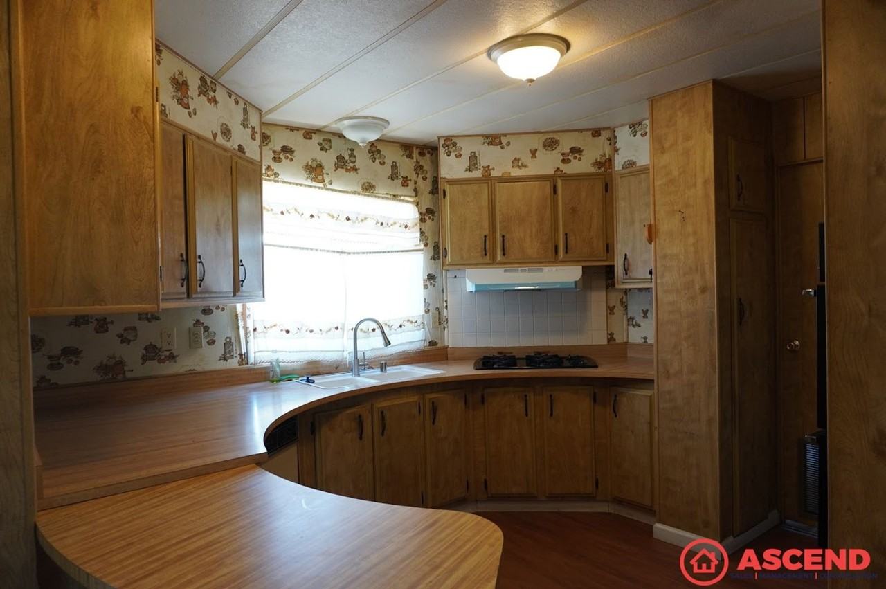 3605 Biltmore Ln - Photo 5 of 13