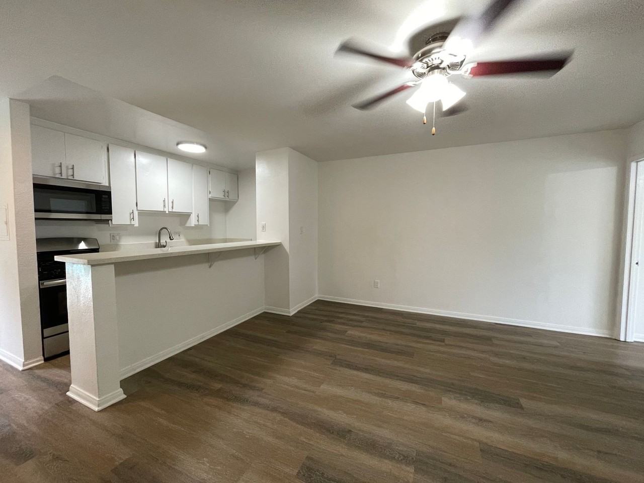 6736 Cleon Ave - Photo 6 of 50
