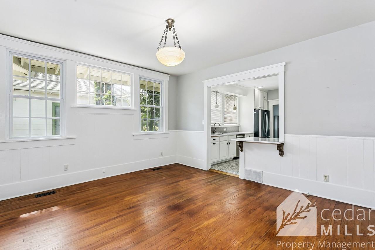 3329 E 1st St N - Photo 4 of 16