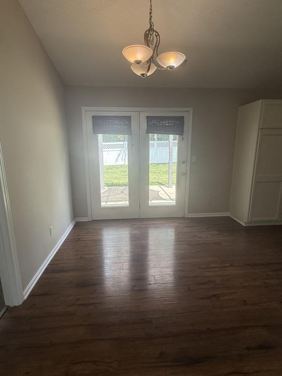 2444 Savannah Dr - Photo 6 of 20