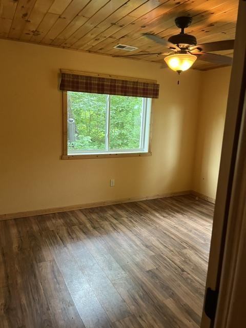 10012 Strawberry Lake Rd - Photo 7 of 10