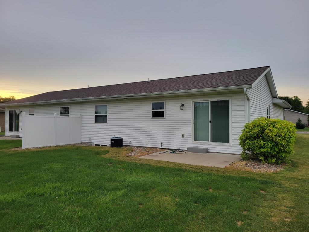 9213 Andrea St - Photo 3 of 4