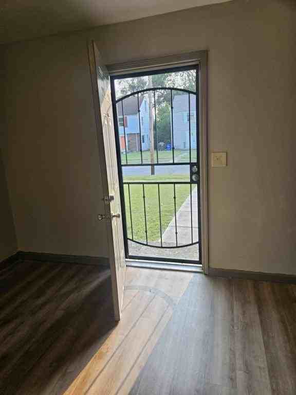 60 N Waverly St - Photo 2 of 24