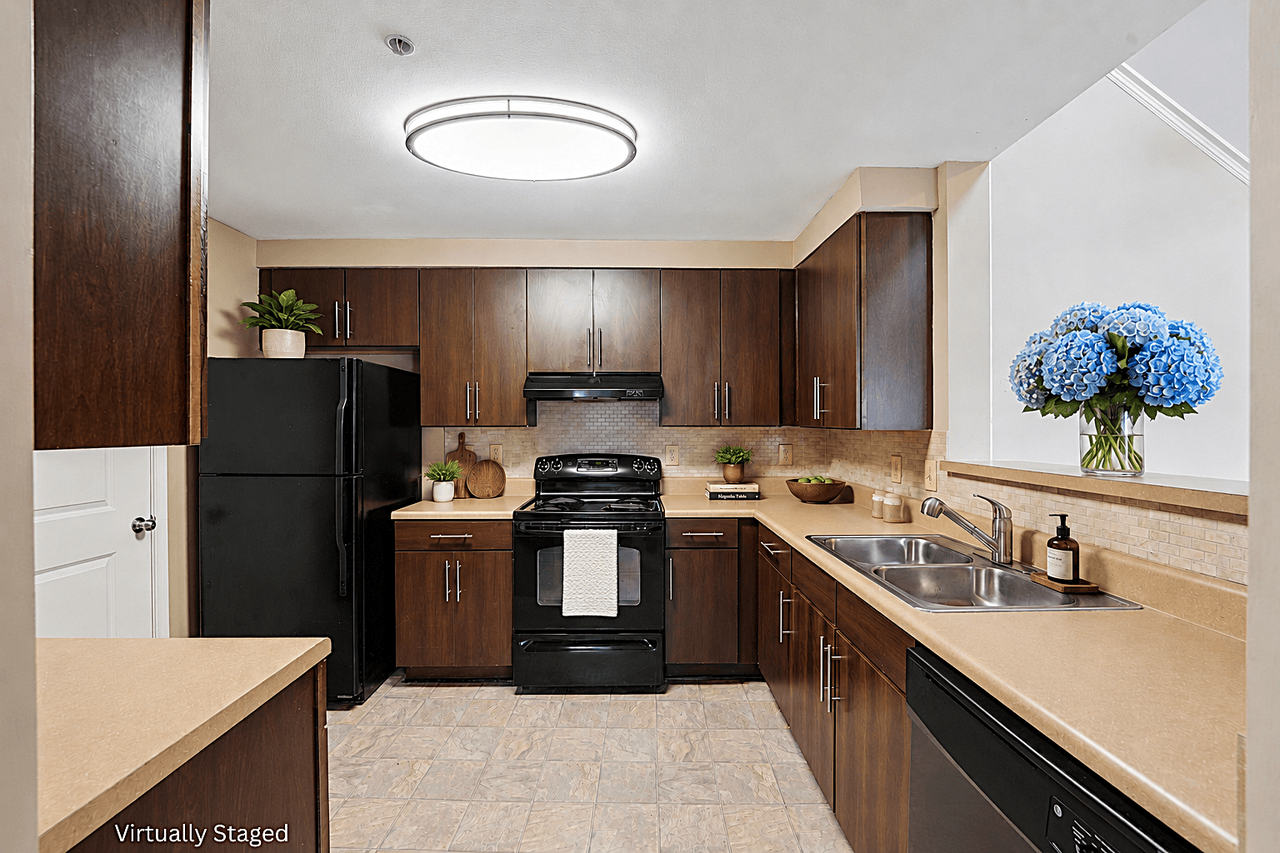 Stillwood Farms Apartments at Newnan - Photo 2 of 51