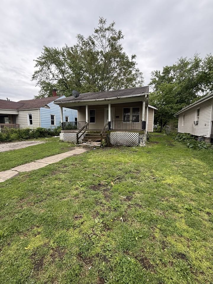 1303 E Whitmer St - Photo 2 of 10