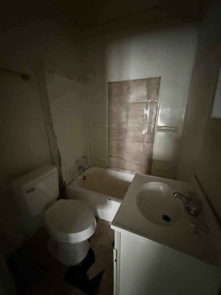 1303 E Whitmer St - Photo 3 of 10