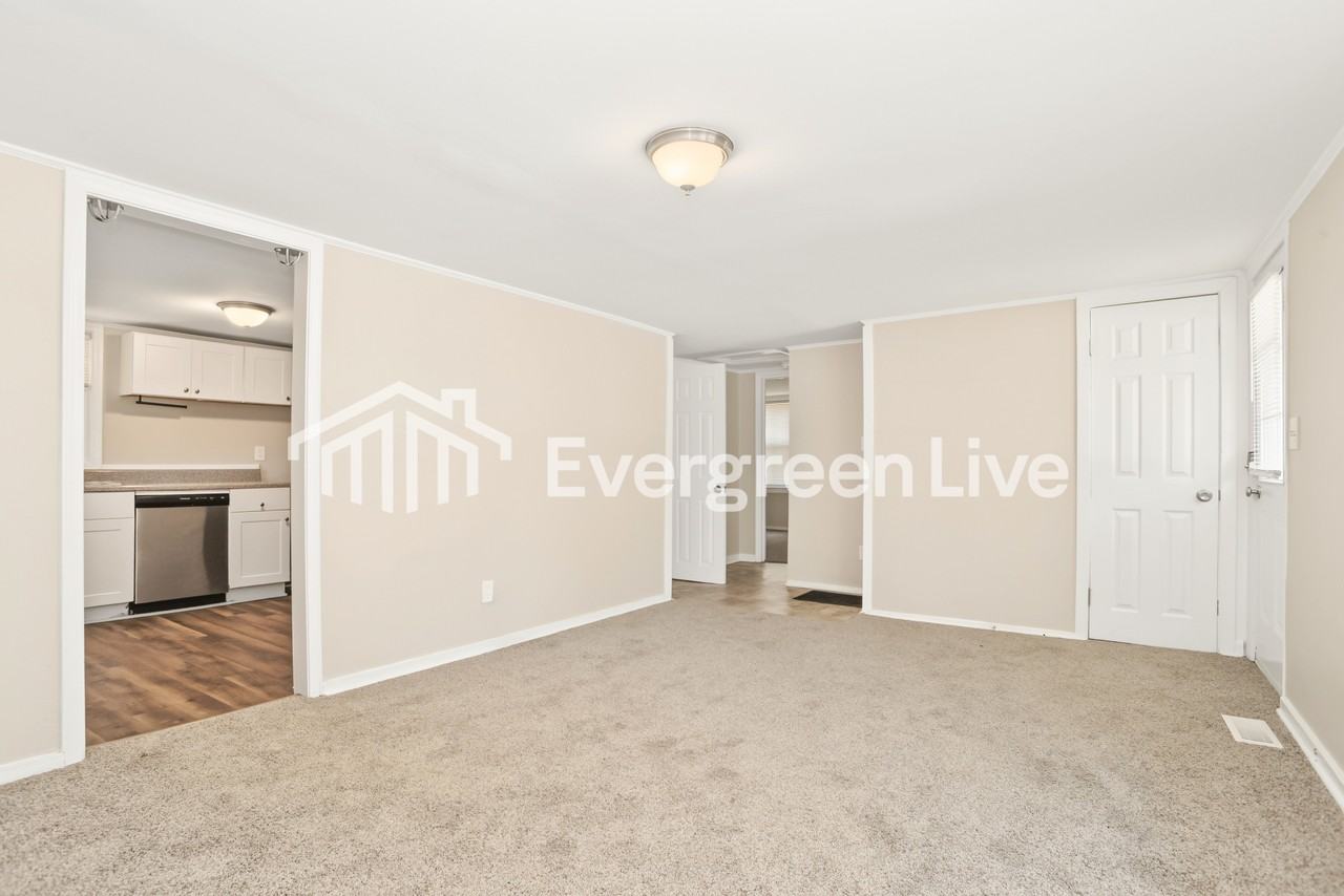 119 Kennedy Ave - Photo 4 of 10