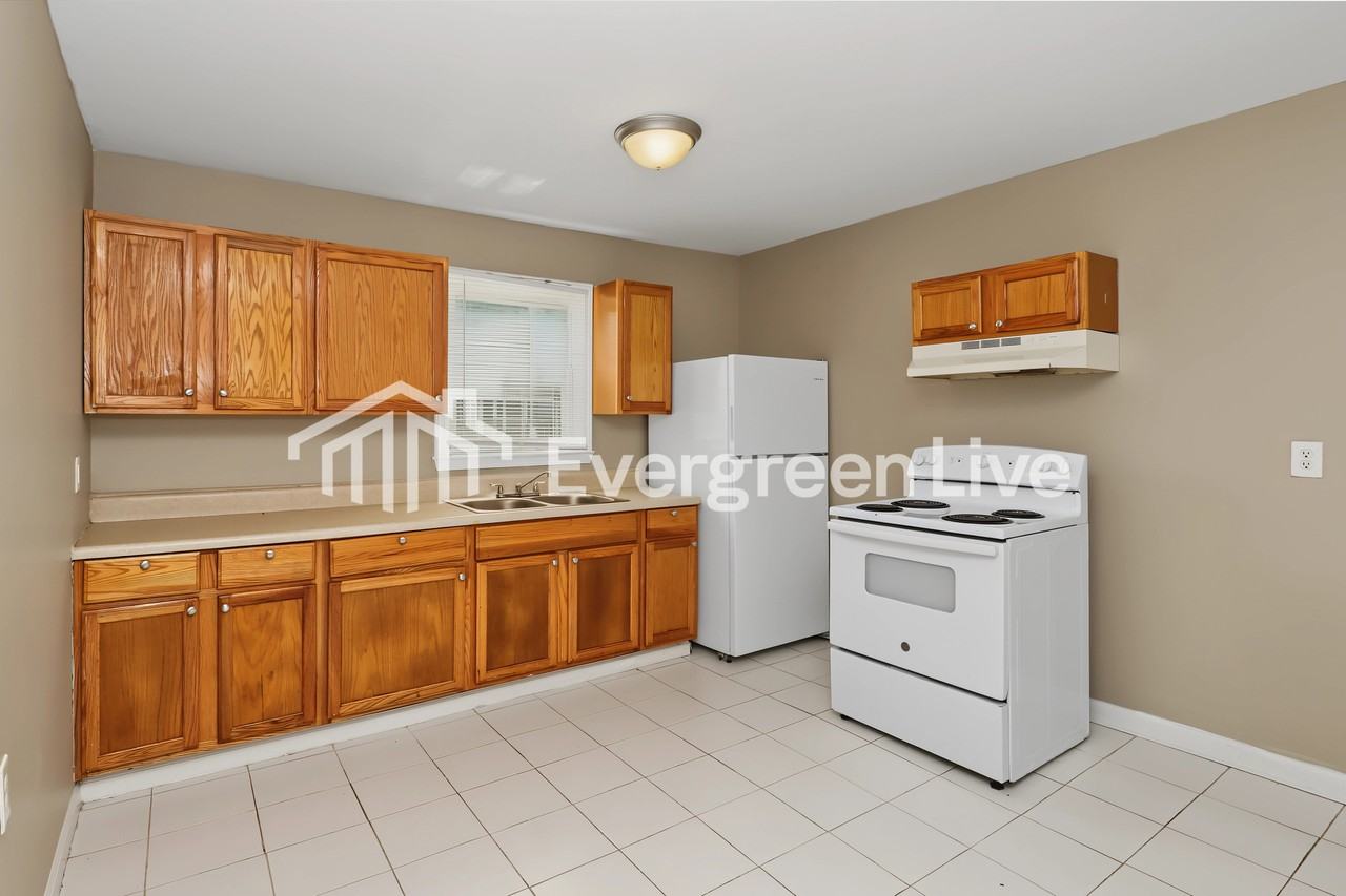 3720 Dawson Ave - Photo 3 of 10