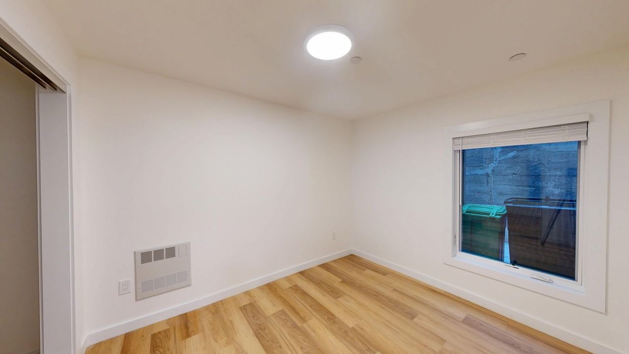 1935 Jefferson Street - Photo 2 of 39