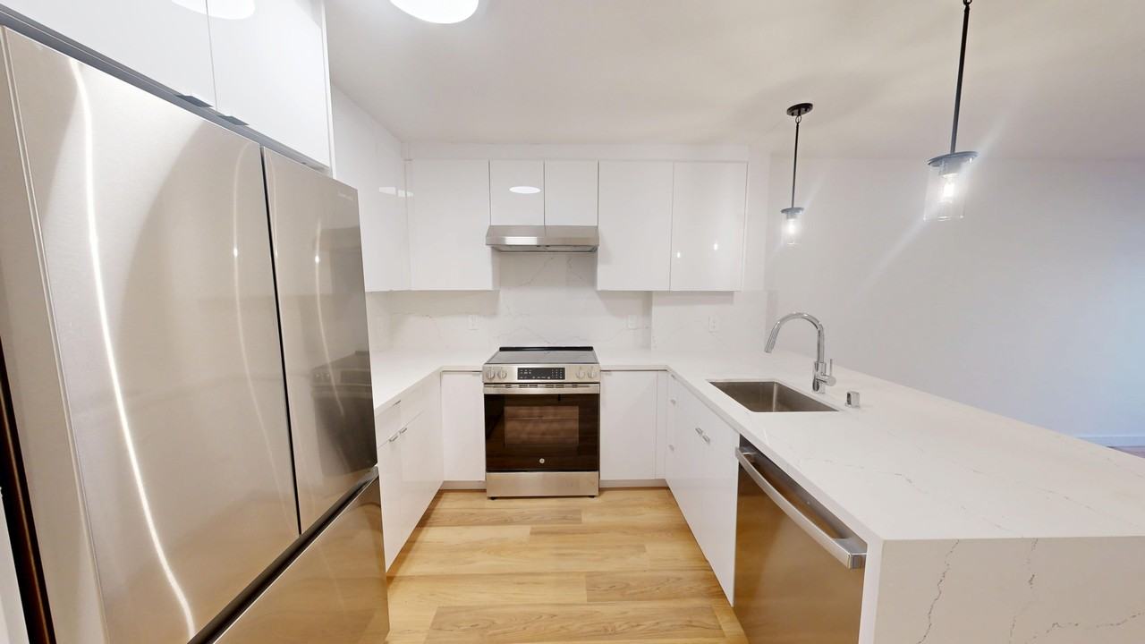 1935 Jefferson Street - Photo 4 of 39
