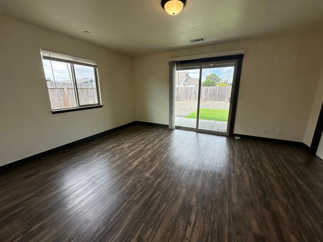 478/474 Spring Street - Photo 6 of 15