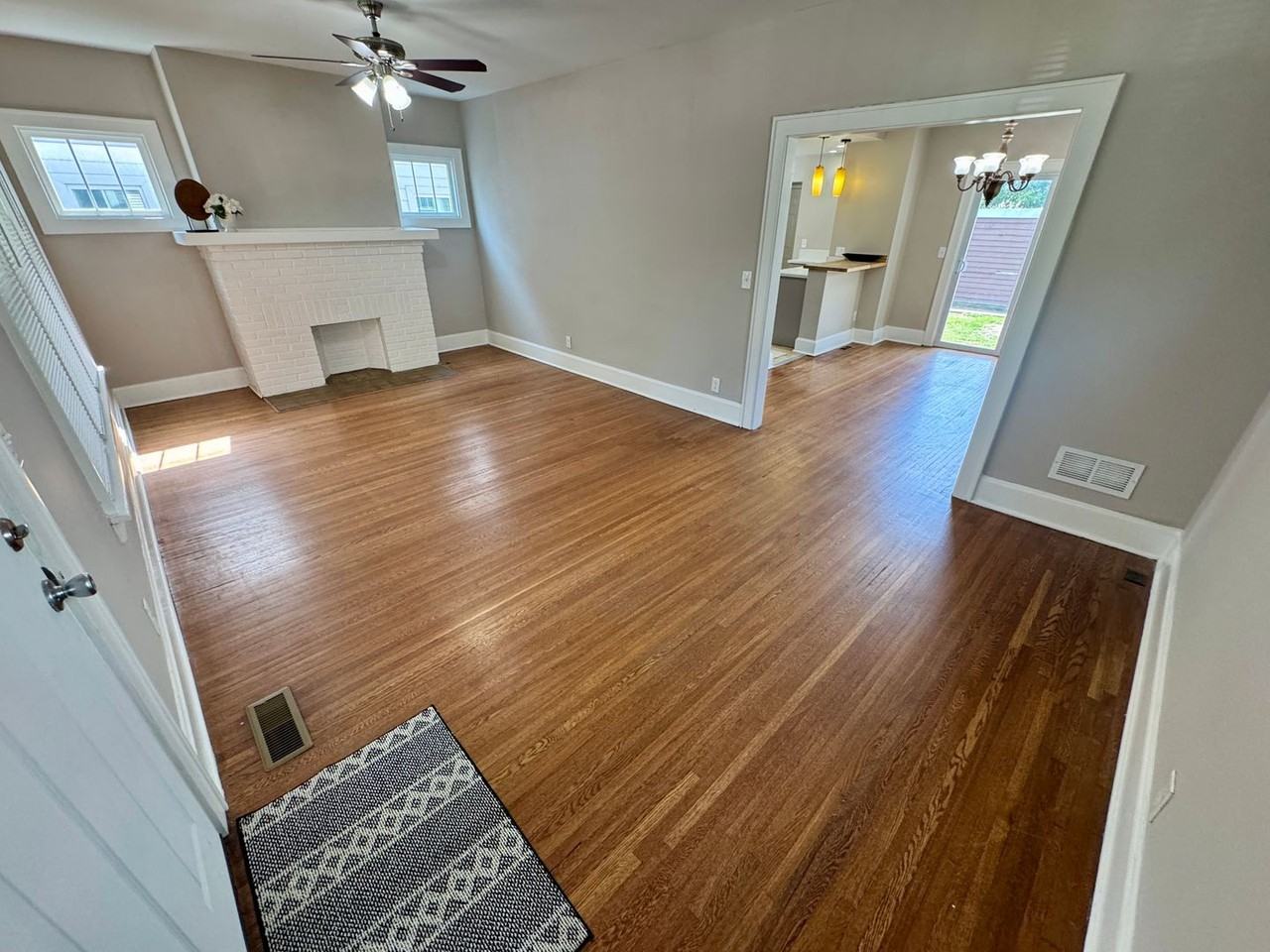 1323 W 3rd Ave - Photo 6 of 50