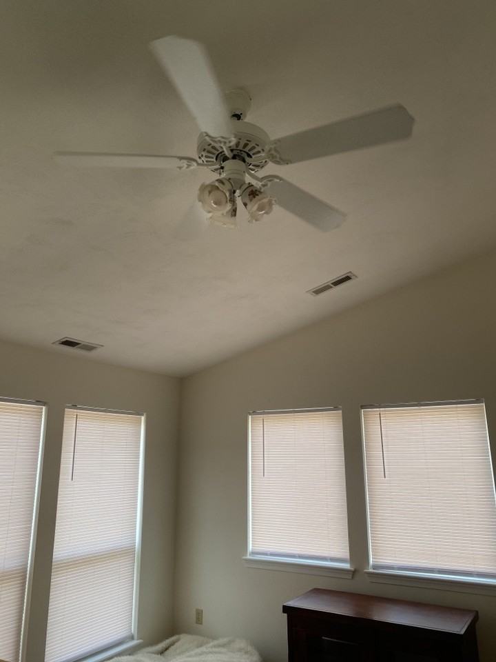 1444 Devon Ln - Photo 4 of 9