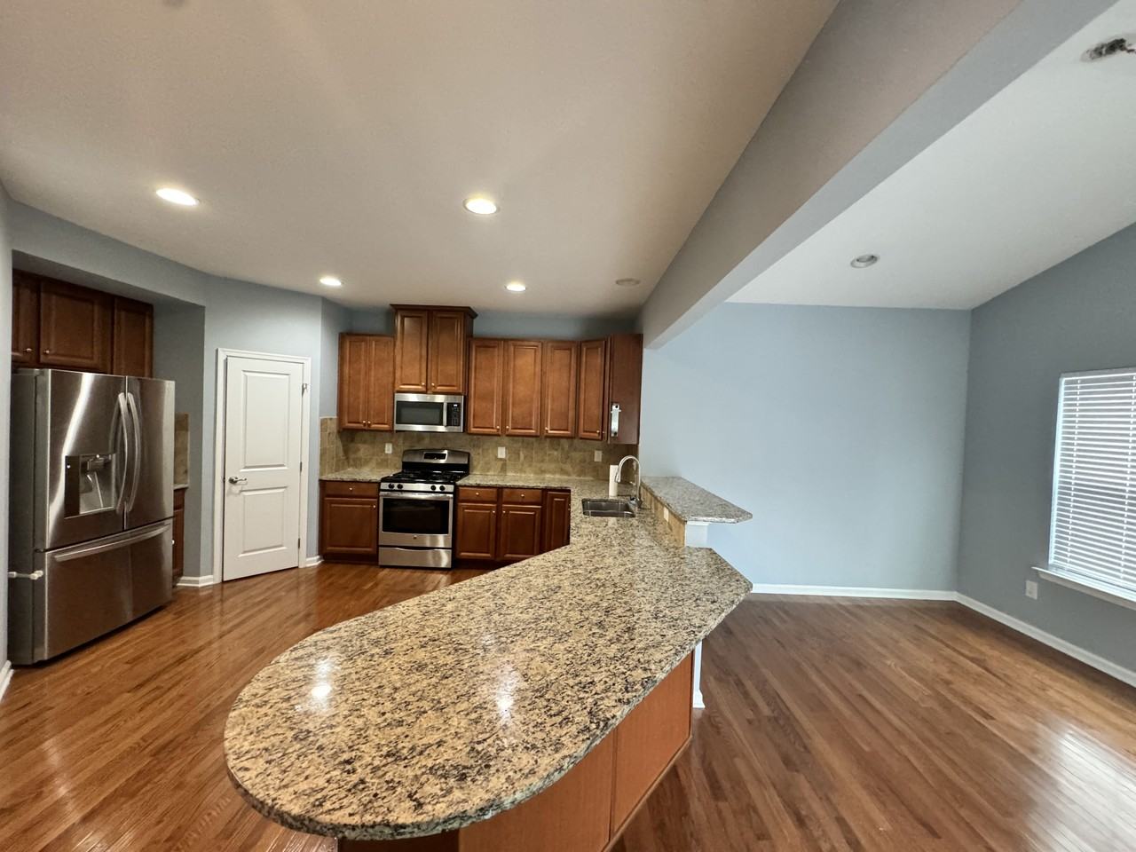 3004 Hunton Cottage Ln - Photo 6 of 21
