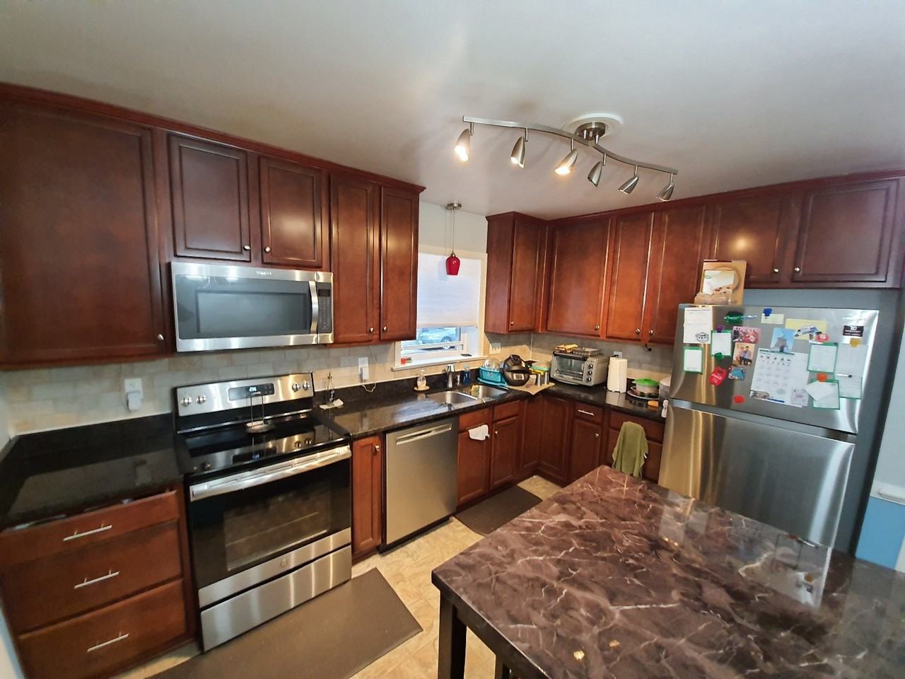 5320 Lingle Ln - Photo 7 of 25