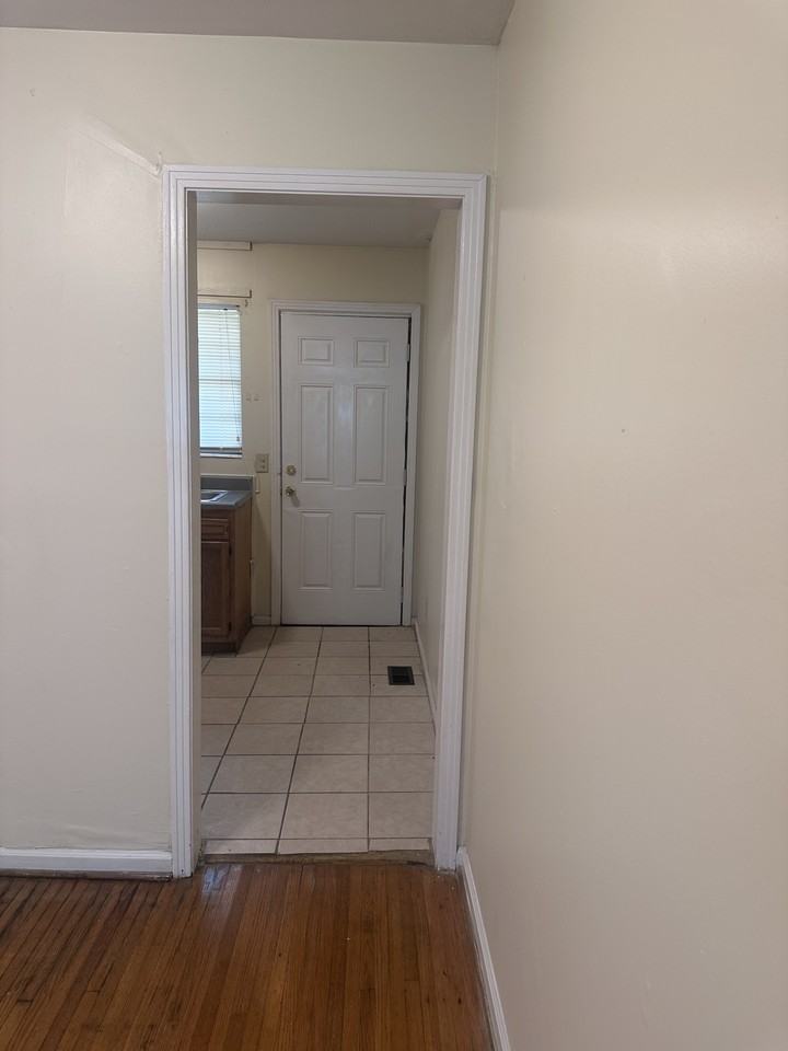 8129 2nd Ave S #A - Photo 5 of 11