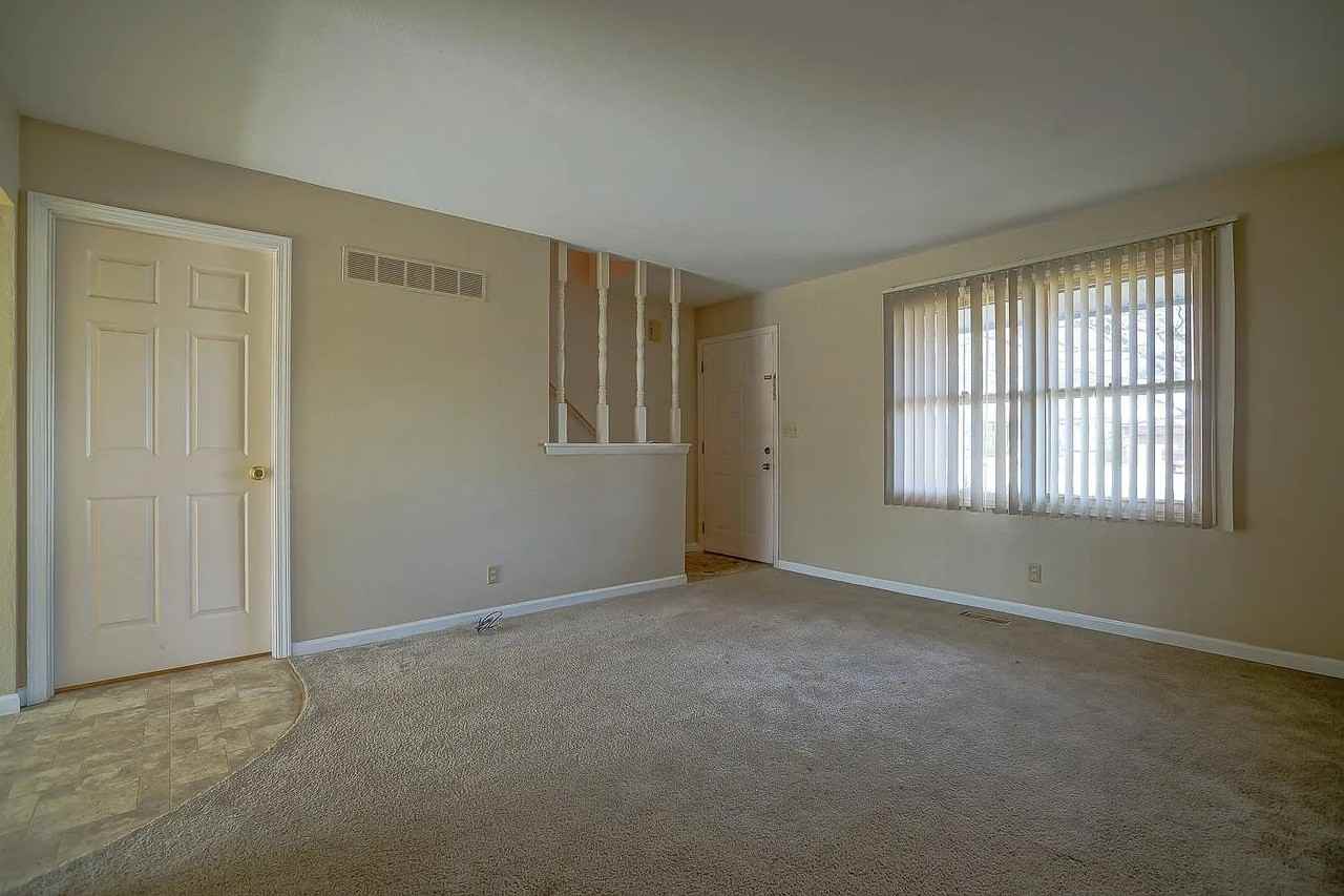 1726 W Blue Spruce Ct #1726 - Photo 2 of 17