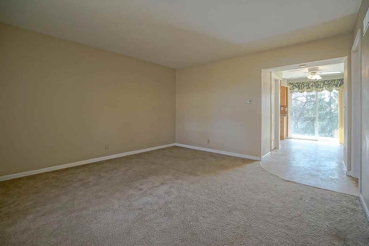 1726 W Blue Spruce Ct #1726 - Photo 5 of 17