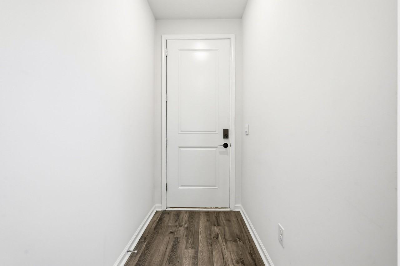 3412 Bells Lake Cir - Photo 5 of 25