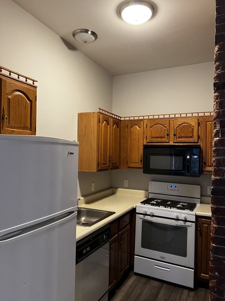 67 Washington St #204J - Photo 5 of 8