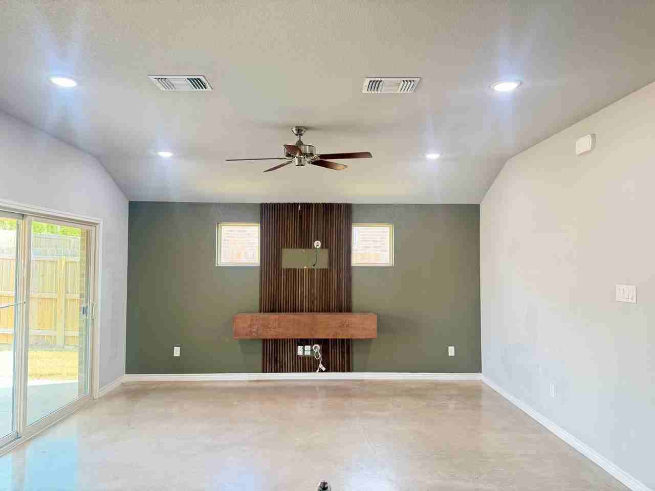 1459 Dryden Ave - Photo 6 of 14
