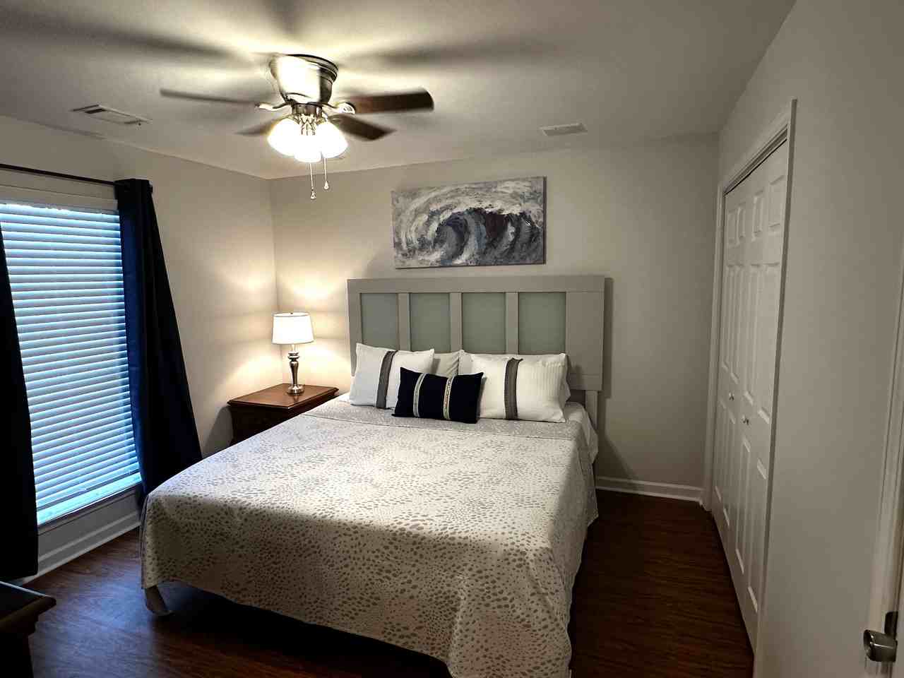 105 Wilkes Ct - Photo 3 of 12
