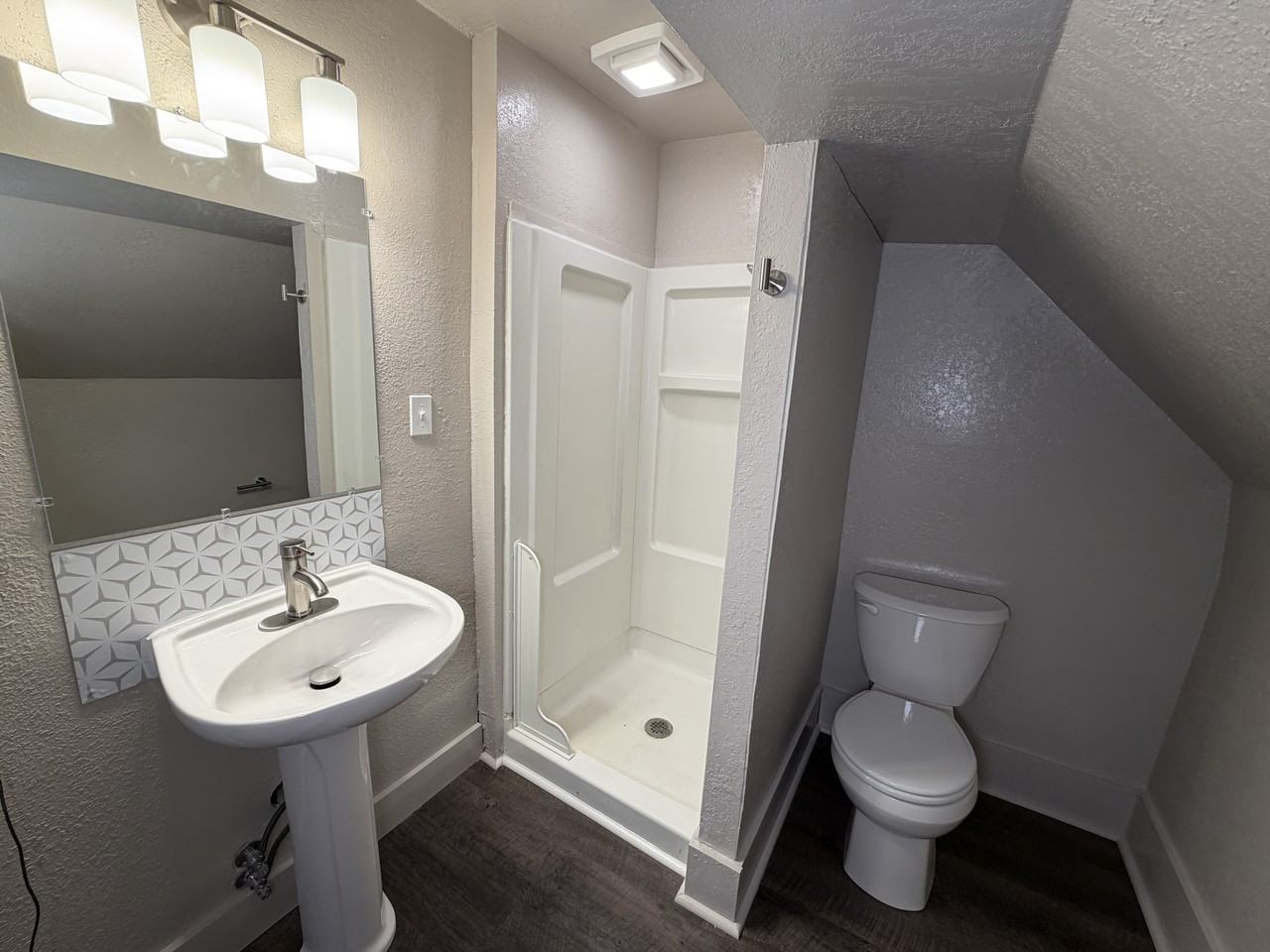 2728 W Virginia St #C - Photo 2 of 17