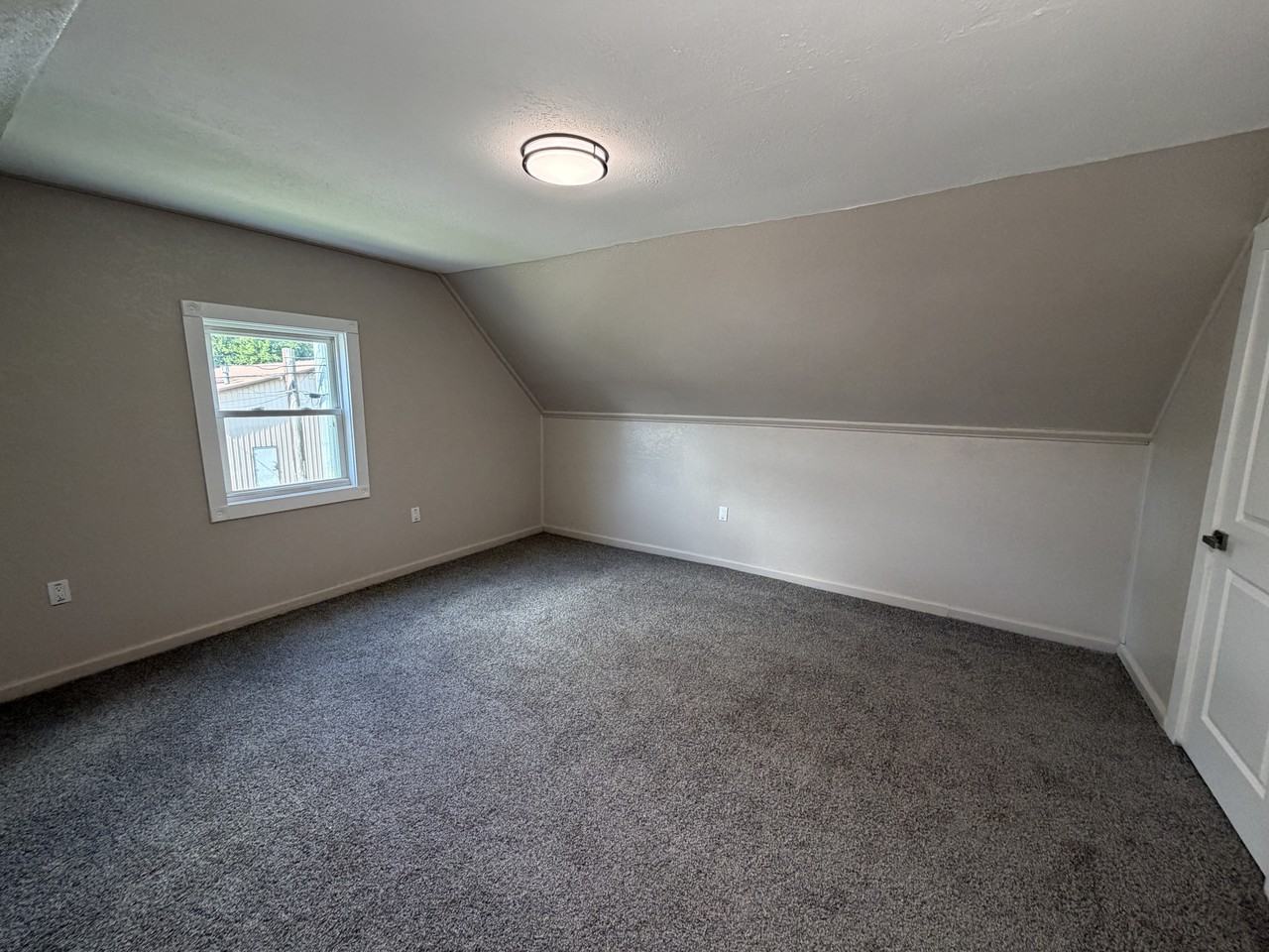 2728 W Virginia St #C - Photo 3 of 17
