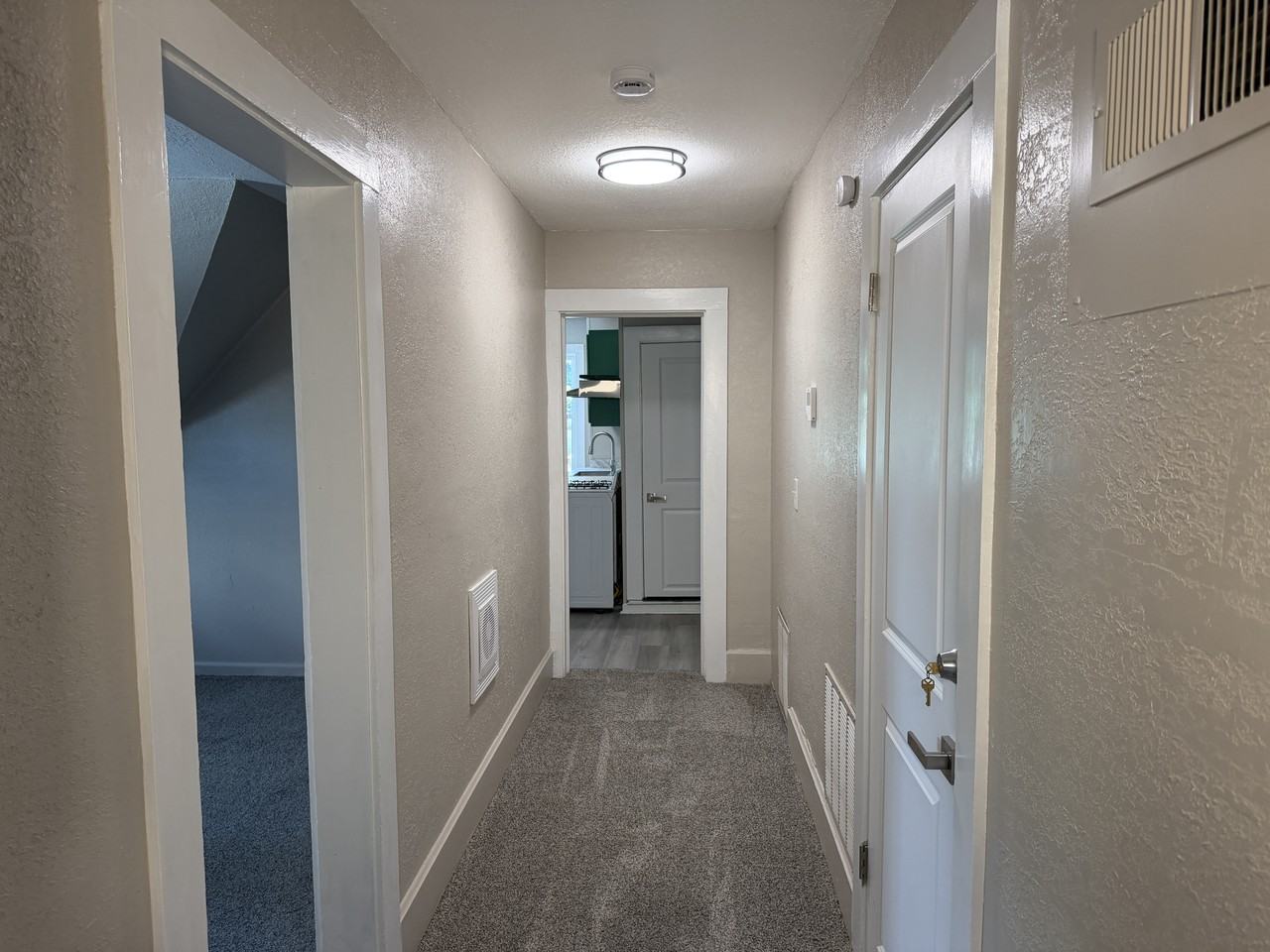 2728 W Virginia St #C - Photo 5 of 17