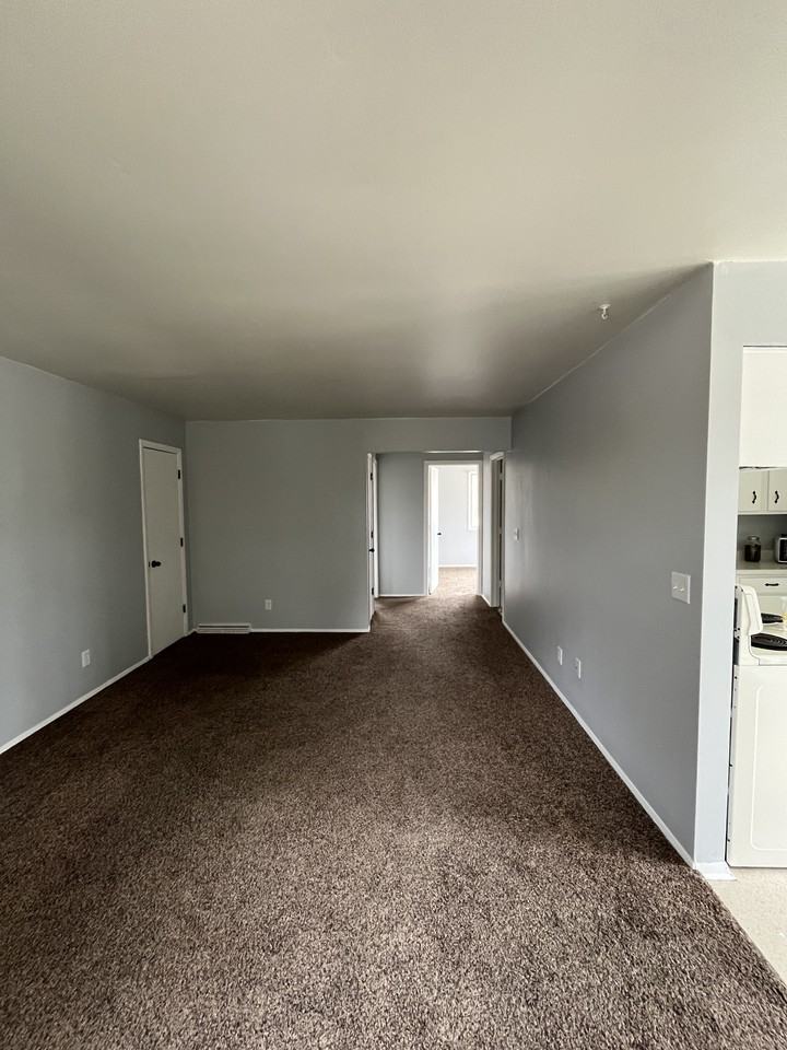 3703 Parkway Blvd #C - Photo 3 of 7