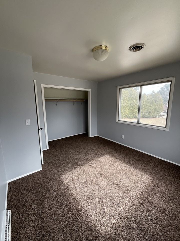 3703 Parkway Blvd #C - Photo 4 of 7