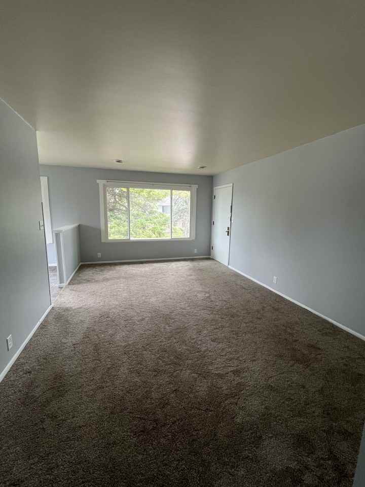 3704 Parkway Blvd #C - Photo 6 of 9