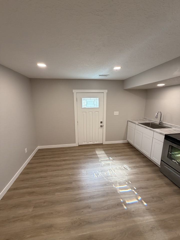 4459 E Pine Hollow Dr - Photo 7 of 15
