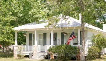 featured image of 1228 Sam Brown Rd