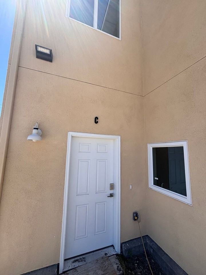 Newly Renovated Apartments | Pet Friendly | Gated Parking - Photo 2 of 9