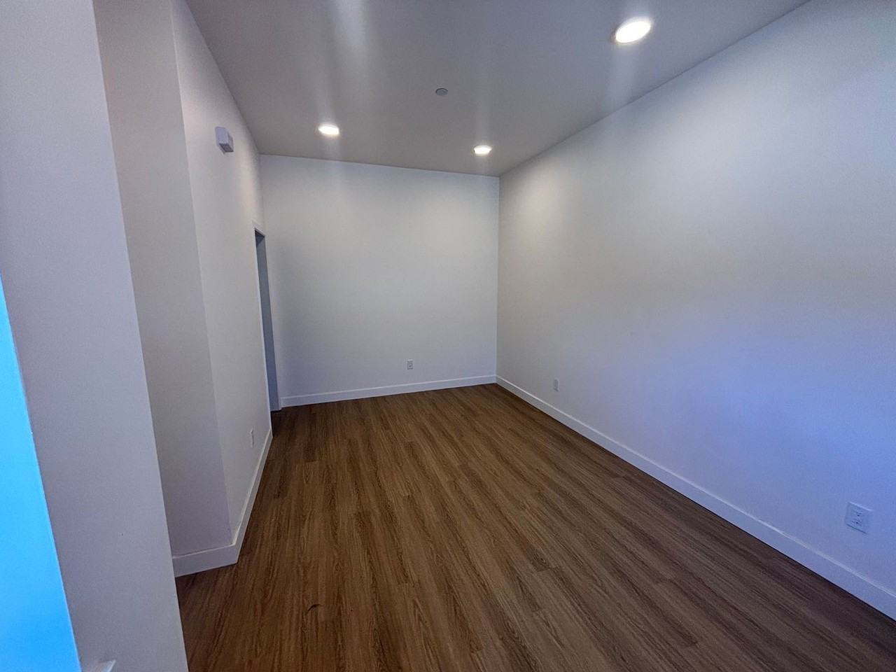 Newly Renovated Apartments | Pet Friendly | Gated Parking - Photo 6 of 9