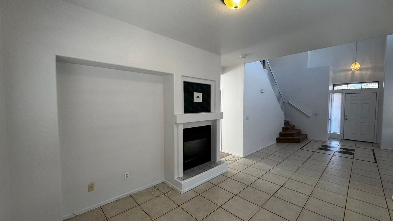 7290 Golden Star Ave - Photo 3 of 36