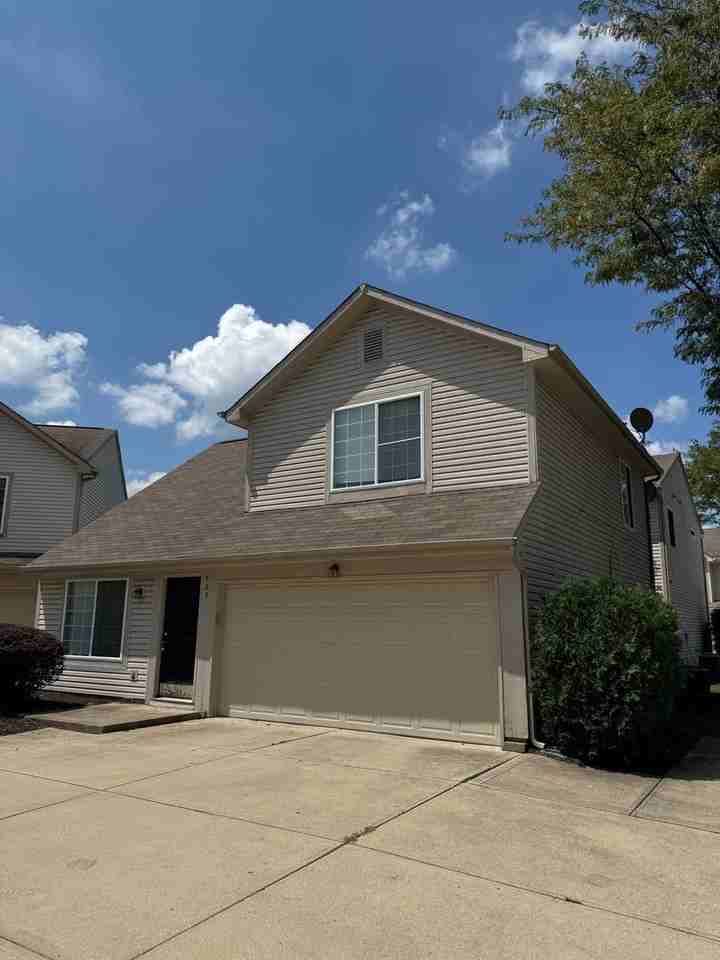 703 Mountain Pine Dr - Photo 2 of 2